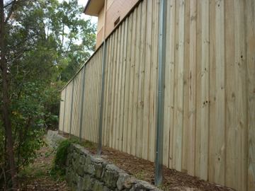 Lap & Cap Timber Fencing Per Metre