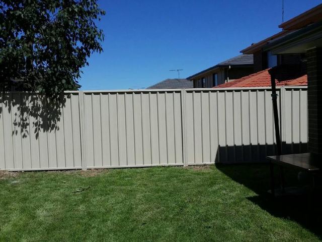 Colorbond fence panel kit components