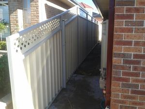 Colorbond Fence with Lattice Top
