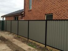 Colorbond Fence with 1 Row of Timber Sleepers